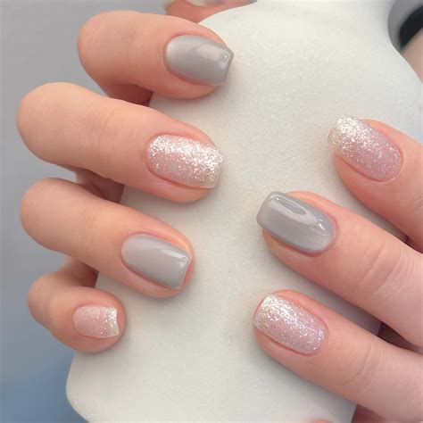 21+ Trendy Short Nail Ideas (2025) - DrExplains