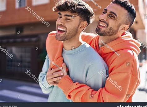 Conquista tu primera cita gay: consejos infalibles para ligar con estilo ️