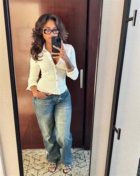 ⚜JAZMIN SYMONÈ GOLD⚜ (@j__symone) • Instagram photos and videos