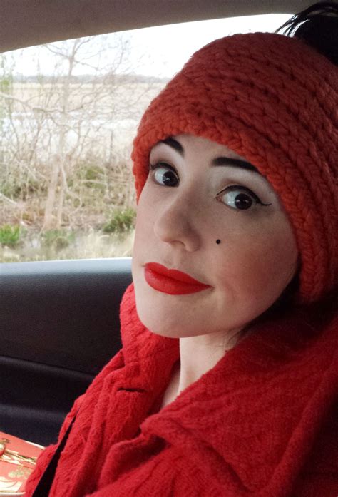 Burlesque Star Hazel Honeysuckle's Beauty Kit: Glitter! Rhinestones