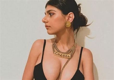 Mia Khalifa Biography ,Age, Husband, Family, & More