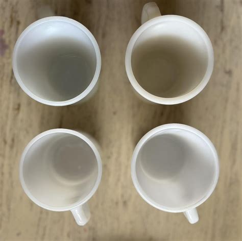 Lot of 4 Milk Glass Coffee Cups - Fire-king and Federal Glass Pre-owned