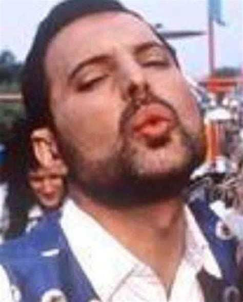 Freddie Mercury. Queen. 1980s. | Freddie mercury, Singer, Rock legends