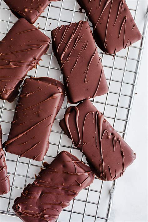 Chocolate Covered Graham Crackers (No Bake Recipe) – Salted Plains