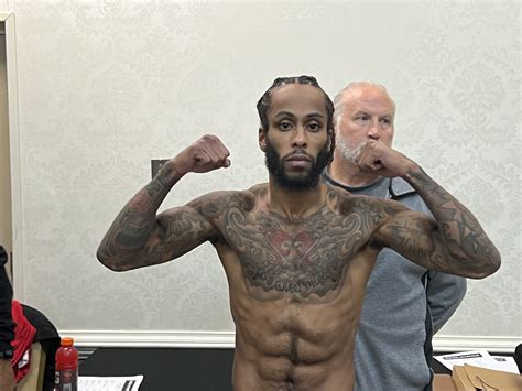 Harrah's Racetrack Chester PA is seeing record crowds this season 4