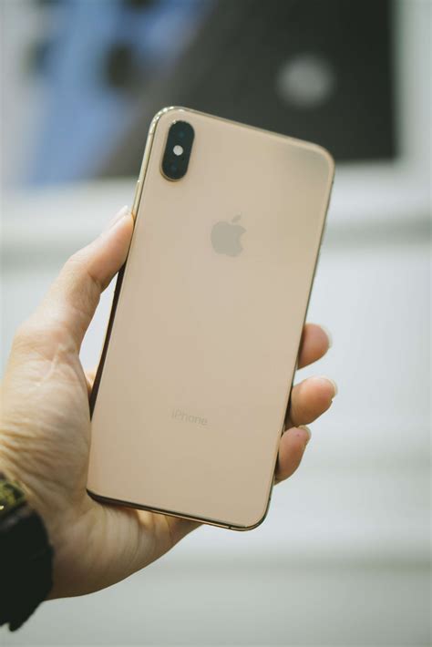 iphone xs max gb quoc te cu qua su dung  vang tao gia