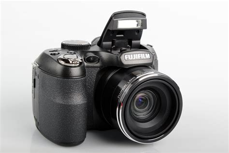 Fujifilm FinePix S2950 — обзор компактной фотокамеры