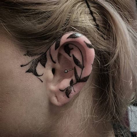 The Helix Tattoo Trend Is Starting To Catch On (35 pics)