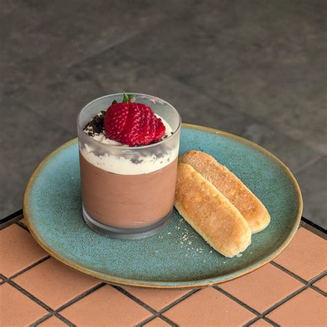 Public Transportation Guide to the Willowdale Hotel 32