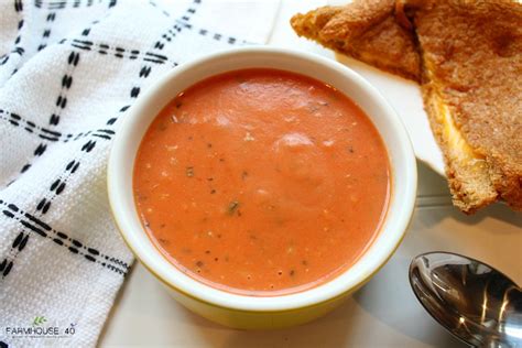 Hearty Tomato Soup - FARMHOUSE 40