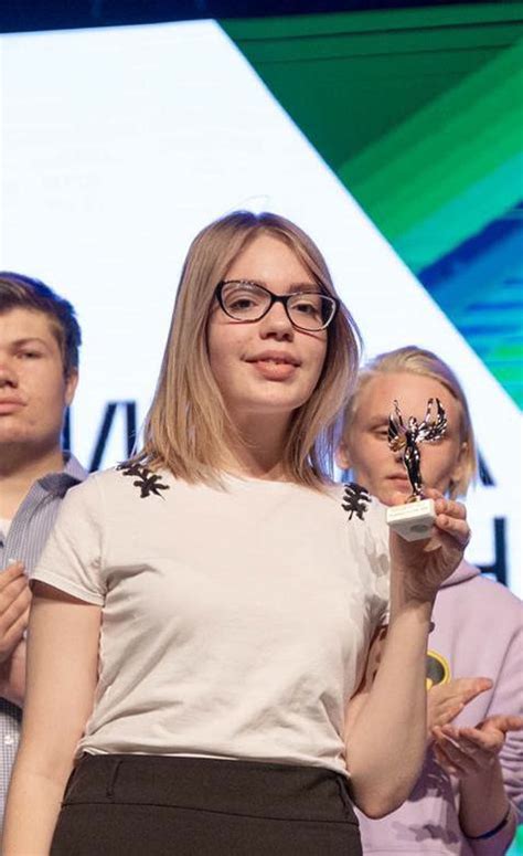 Анастасия Кондратенко стала лучшей актрисой ¼ финала лиги КВН ДВФУ ...