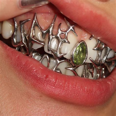 @ornament.archive on Instagram: "Grillz by @grinjewelry / / / #grillz # ...