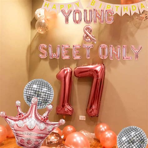 LaVenty Dancing Queen 17 Birthday Decoration Set - Rose Gold Disco