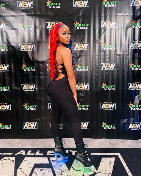 Kiera Hogan on Twitter | Professional wrestler, Pro wrestling, Wrestling