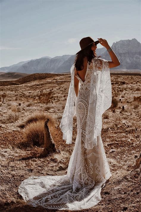 34 Most Beautiful Mermaid Wedding Dresses in Every Style