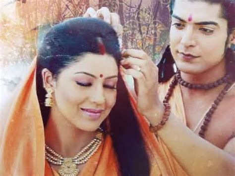 Do anyone remember this serial that was based on Ramayan? I really ...