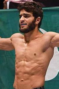 ahmed  wolverine mujtaba mma stats pictures news