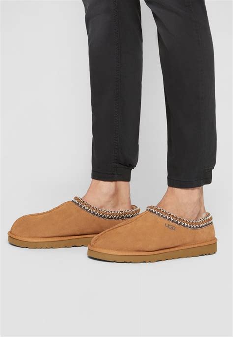 UGG | Uudet mallistot ja tuotteet Zalandolla