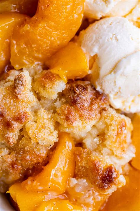 The Best Peach Cobbler Recipe - The Food Charlatan