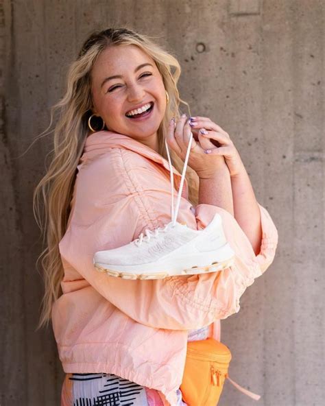 Iskra Lawrence 01/03/2024 • CelebMafia
