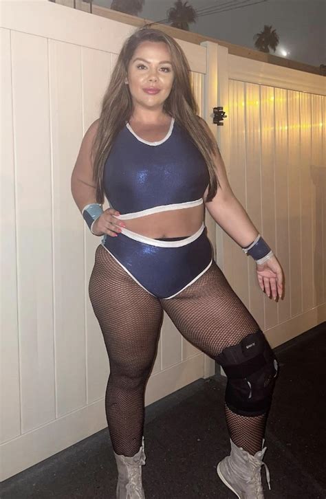Nadia Sapphire, Cardiff, UK | Curvy Female Wrestler
