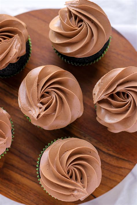 Chocolate Italian Meringue Buttercream Frosting - Bakes and Blunders