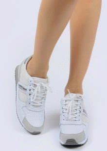 Кроссовки Tommy Hilfiger (42 фото): женские модели от Томми Хилфигер