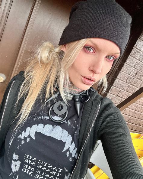 Alloy Ash (@alloyash) • Instagram photos and videos