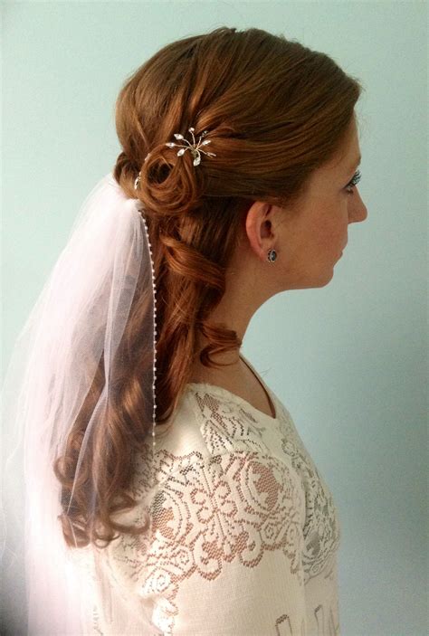 Half up with veil and pincurls | Hair, Veil, Bridal