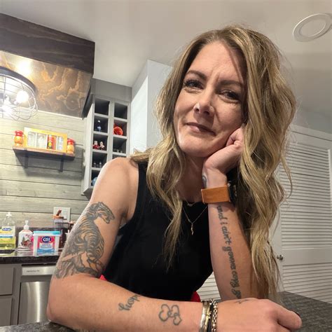 Lindsey Taylor - Almost to 3k followers on tiktok! Come... | Facebook