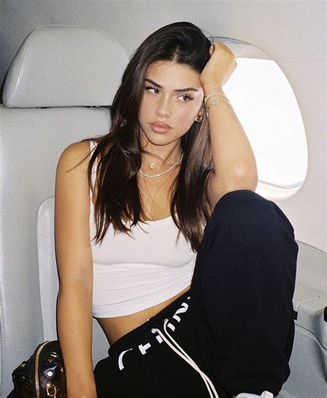 Leah Halton Age, Birthday, Height, Net Worth & Bio - Starceleage