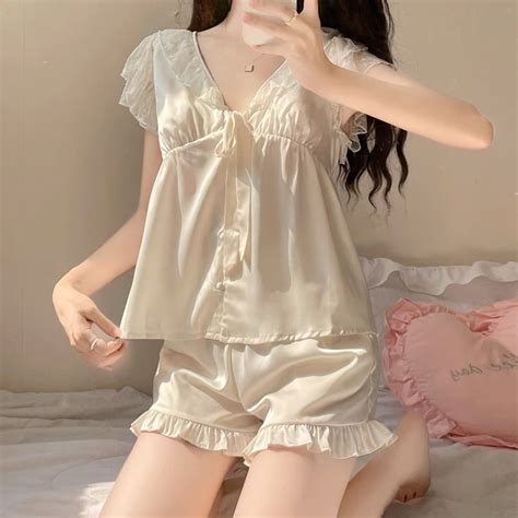 PJ097 – Creme Collections