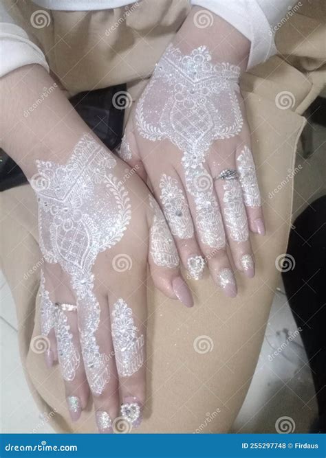 Beautiful Henna Beautifully Engraved on Sweet Hands Stock Photo - Image
