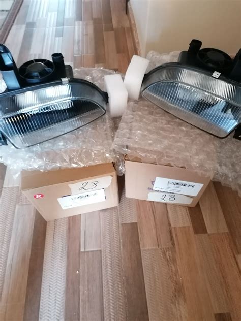Халогенни фарове с. Априлци • OLX.bg