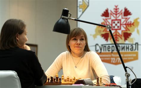 Marina Guseva maintains the lead in Russian Superfinals