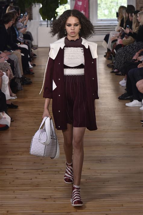 Valentino Resort 2017 [PHOTOS]