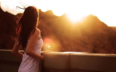 Alone Girl Wallpapers - Top Free Alone Girl Backgrounds - WallpaperAccess