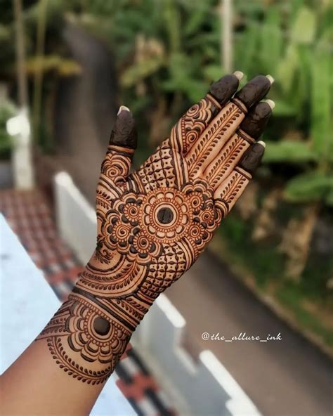 mehndiworld  instagram beautiful mehndi design  front hand