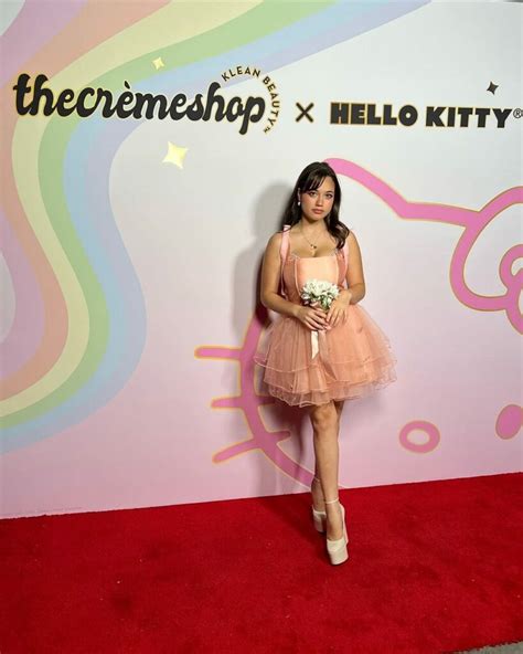 Sofia Gomez: From Fame to Infamy – The Leak's Impact - wb1f7fh