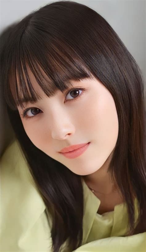 on 浜辺美波（Minami Hamabe）