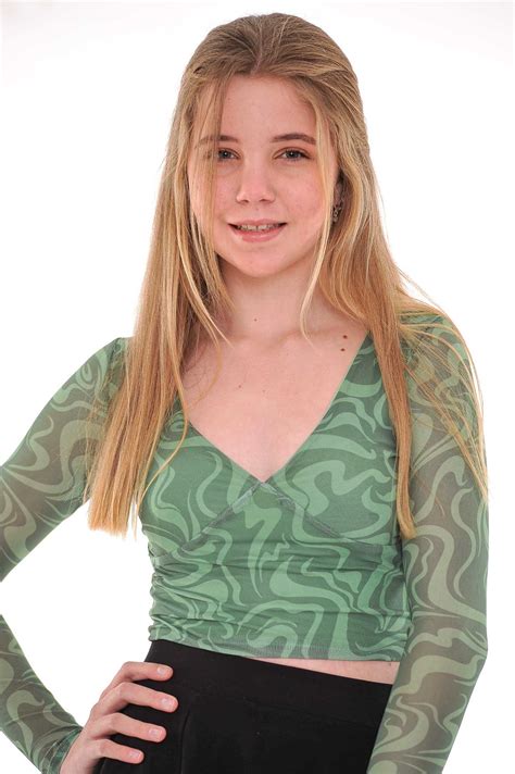 Mikayla – Figures Models SA