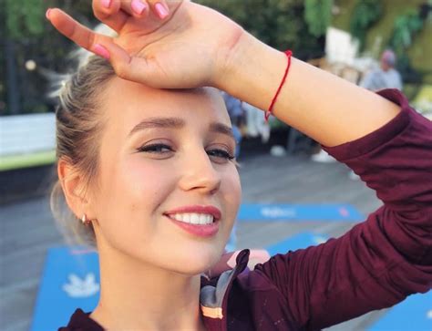 Клава Кока выпустила клип на песню «Половина» - 24СМИ