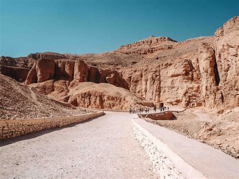 The Complete Valley Of The Kings Tombs And Treasures Of Egypts Greatest Pharaohs 9