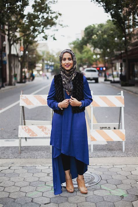 MODEST STREET FASHION: Photo