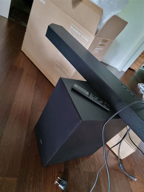 Neu! Samsung Soundbar HW-q700 B | Kaufen auf Ricardo