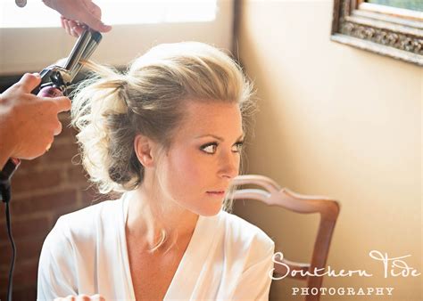 How these wedding attendee hairstyles can be done in ten minutes 22