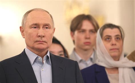 Поздравление с Рождеством Христовым • Президент России