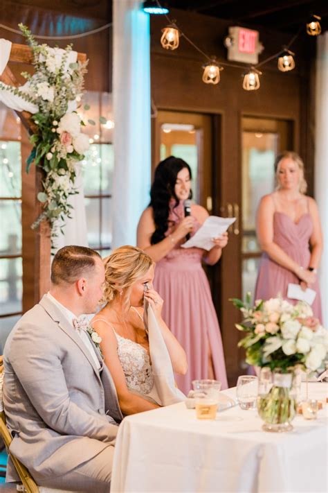 How to Choose Your Bridesmaids - 7 Must-Read Tips
