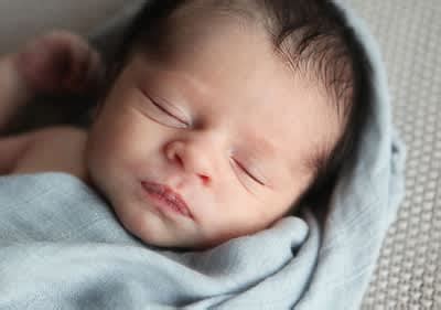 Baby & Kind: Produkte & nützliche Infos finden | dm