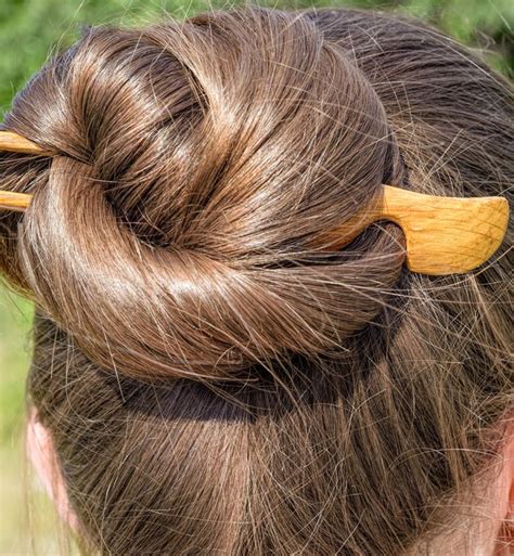 French Hair Pin Is Trending Right Now - PureWow